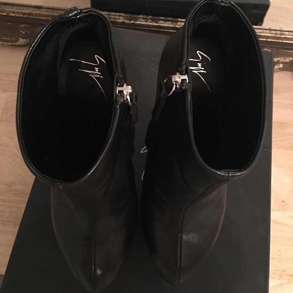 Giuseppe Zanotti booties - Picture 2 of 7