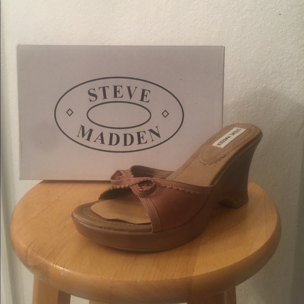 Steve Madden Natural leather wedges