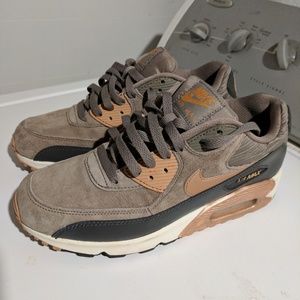 Nike Air Max 90 Suede