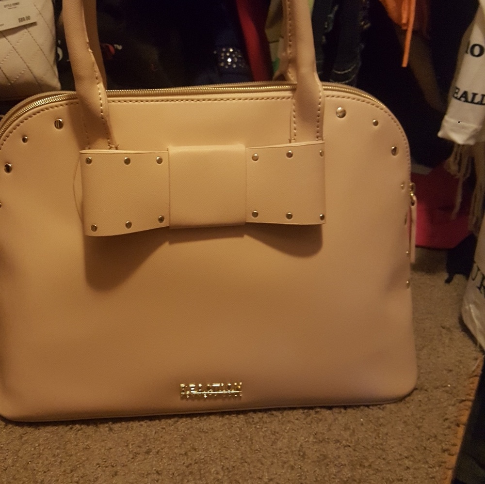 Kenneth cole bag