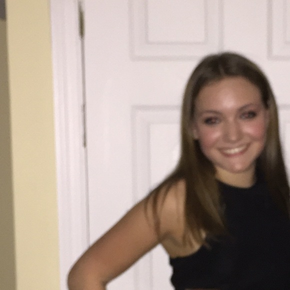 Meet your Posher, Carly - Picture 1 of 1