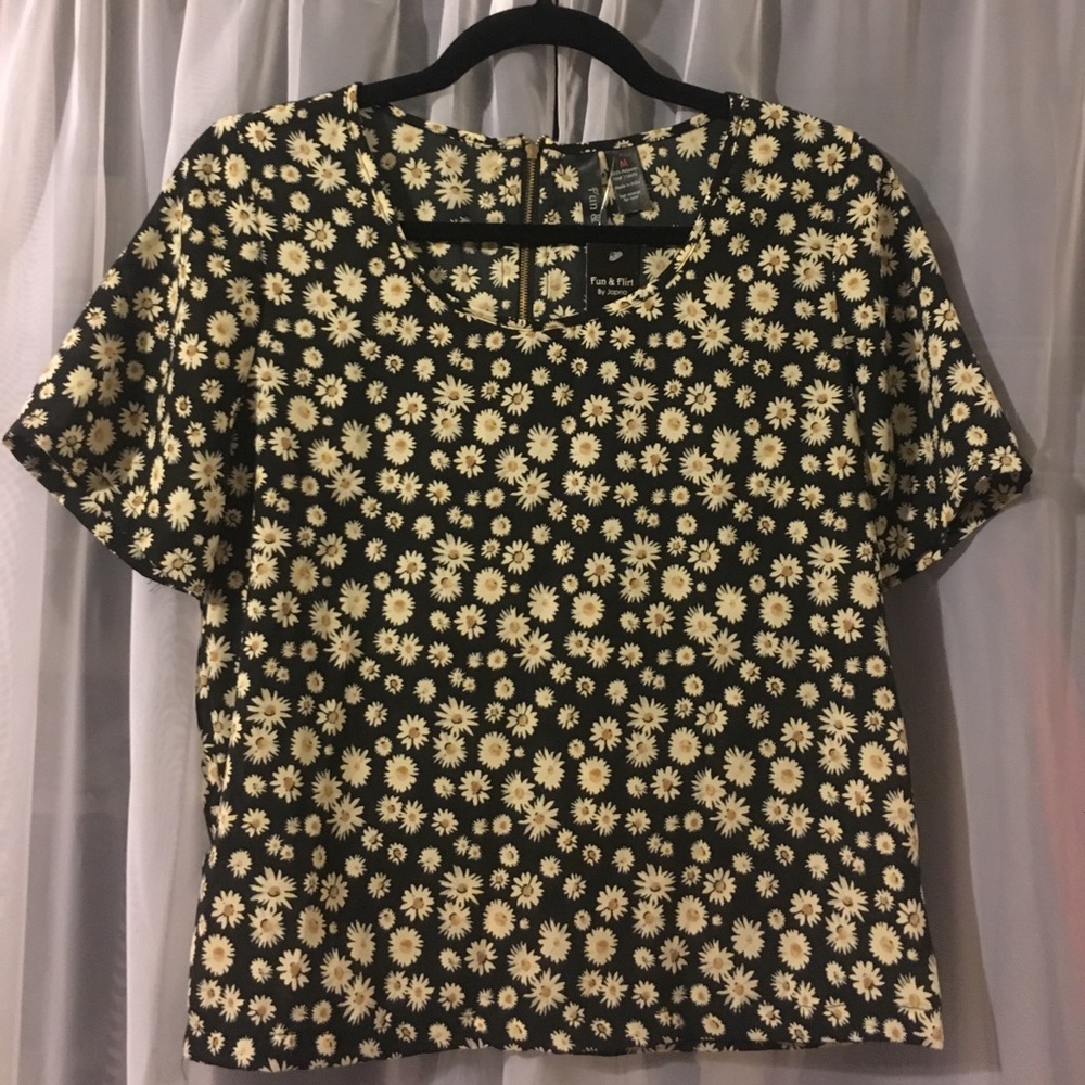 Daisy Hippie Top