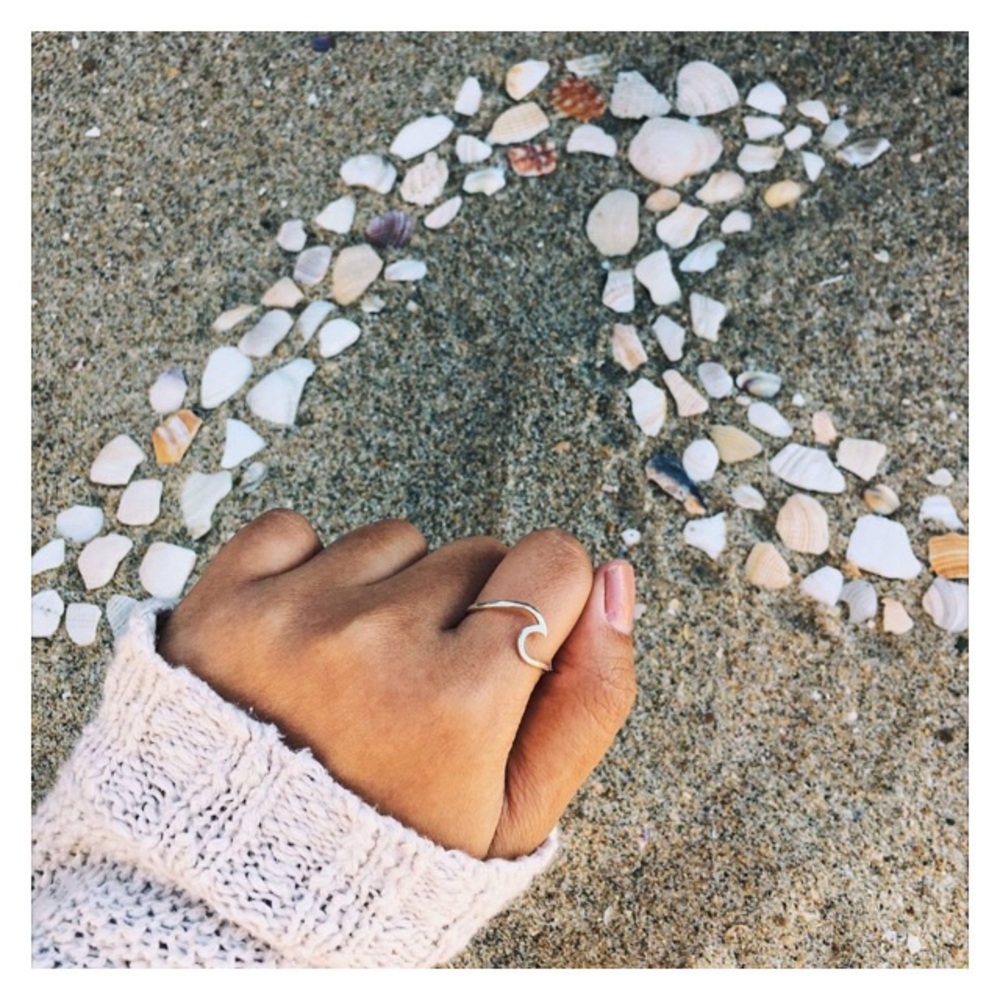 🌊 SIZE 5’s // WAVE RINGS 🌊 - Picture 7 of 8