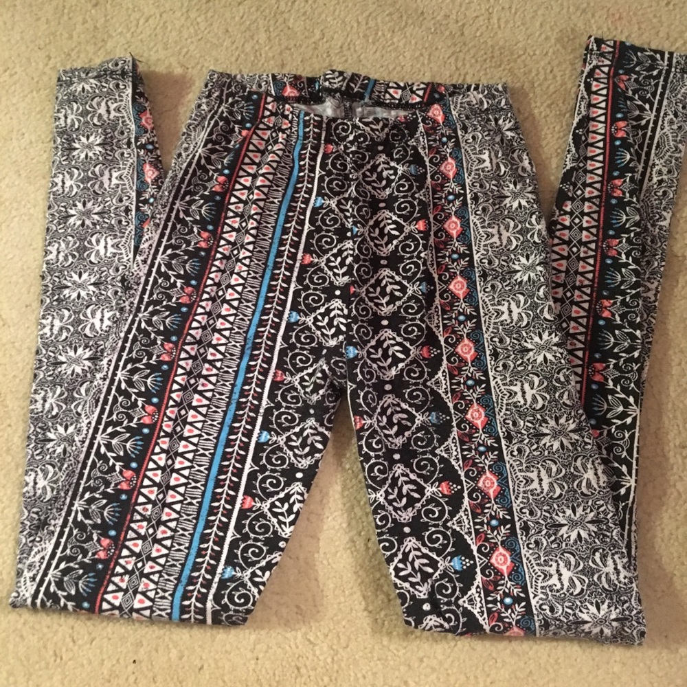 Patterned leggings