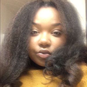 Meet your Posher, Shira