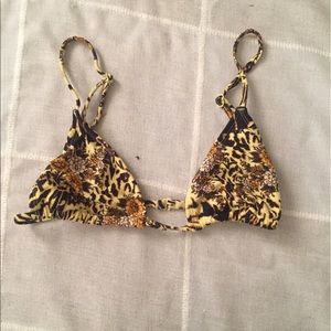 RVCA bikini top size XS.