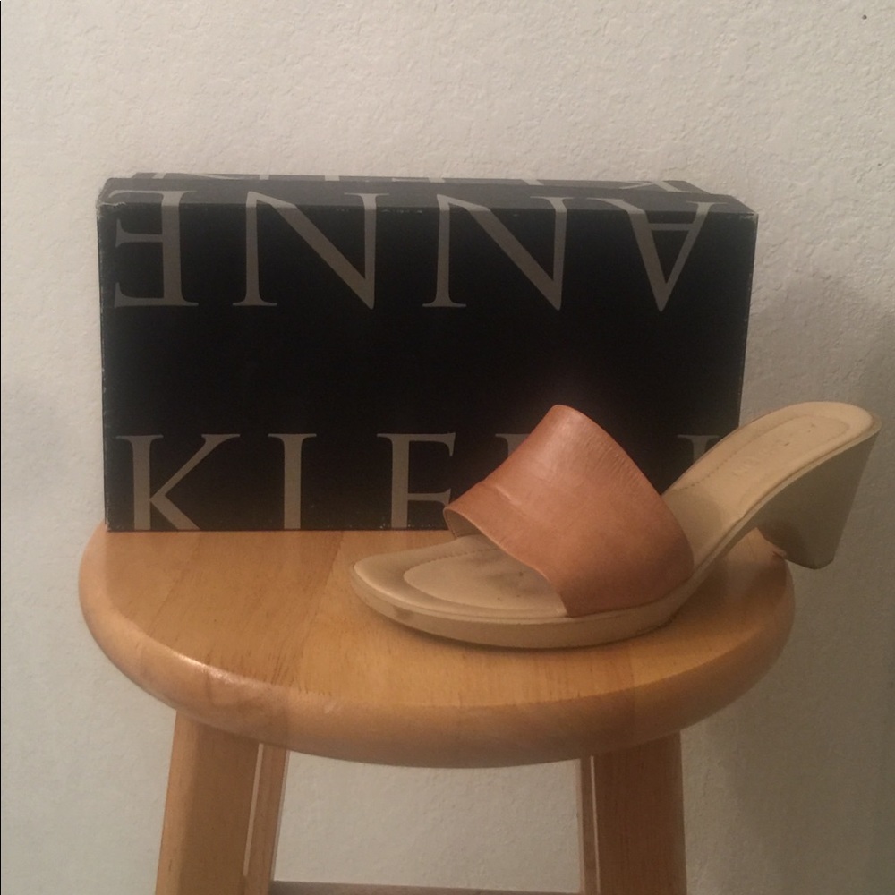Anne Klein cream colored wedges