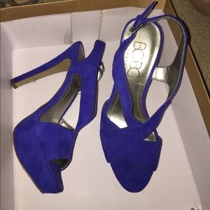 Navy blue pumps