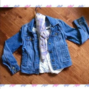 Old Navy Distressed Jean Jacket