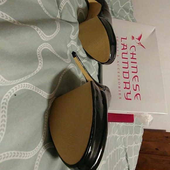 Shoes - Picture 2 of 3