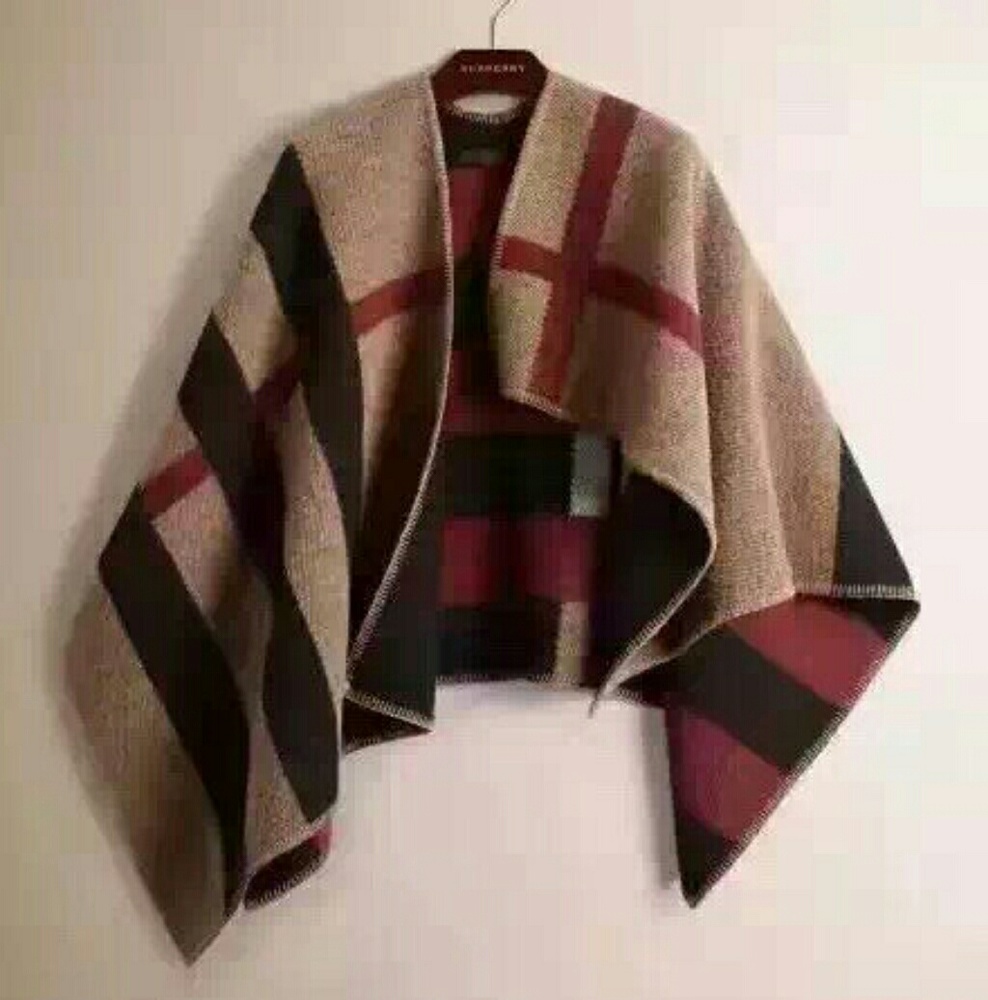 Burberry poncho
