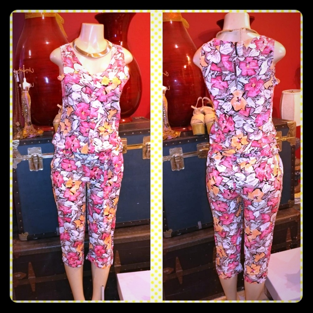 Floral 🏵️ Hawaiian capri jumpsuit