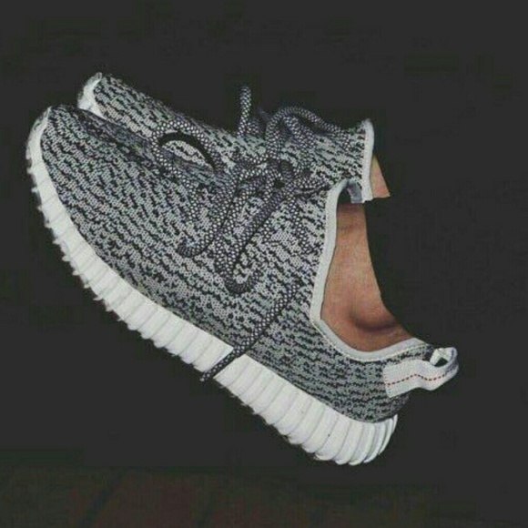 Last 8.5 🖤 BLACK/WHITE Running Sneakers - Picture 8 of 8