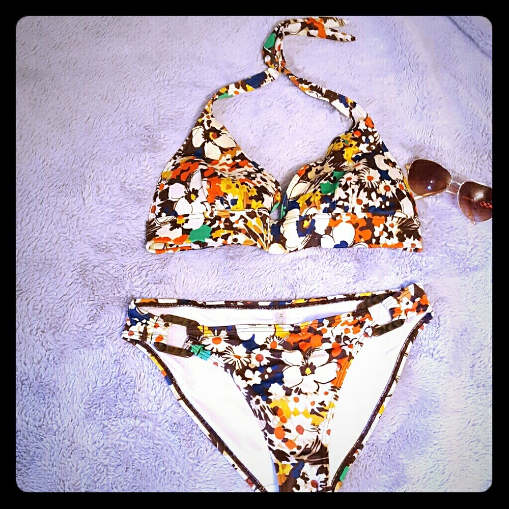 Victorias Secret bikini bathing suit
