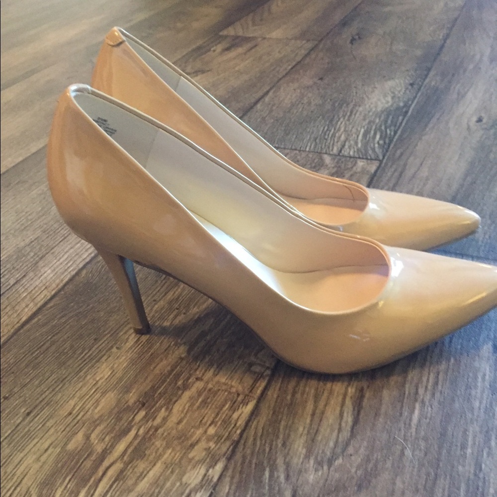 Nine West Nude Pointy Toe Pumps, NWT