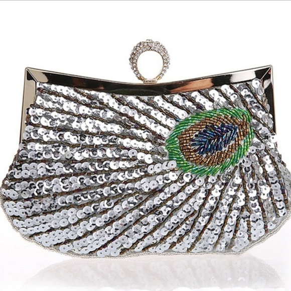 Handbags - ✨ HP 5/6 🌿Women Peacock sequins evening clutch ✨