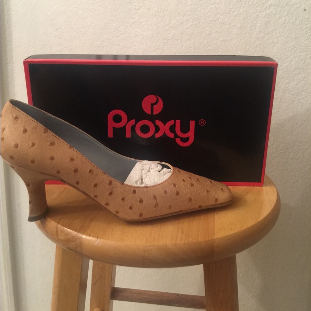 Proxy Christine Struzzo Natural