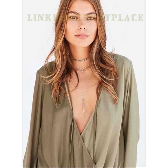 UO Kimchi Blue Bianca Tie Neck Surplice Blouse - Picture 3 of 8