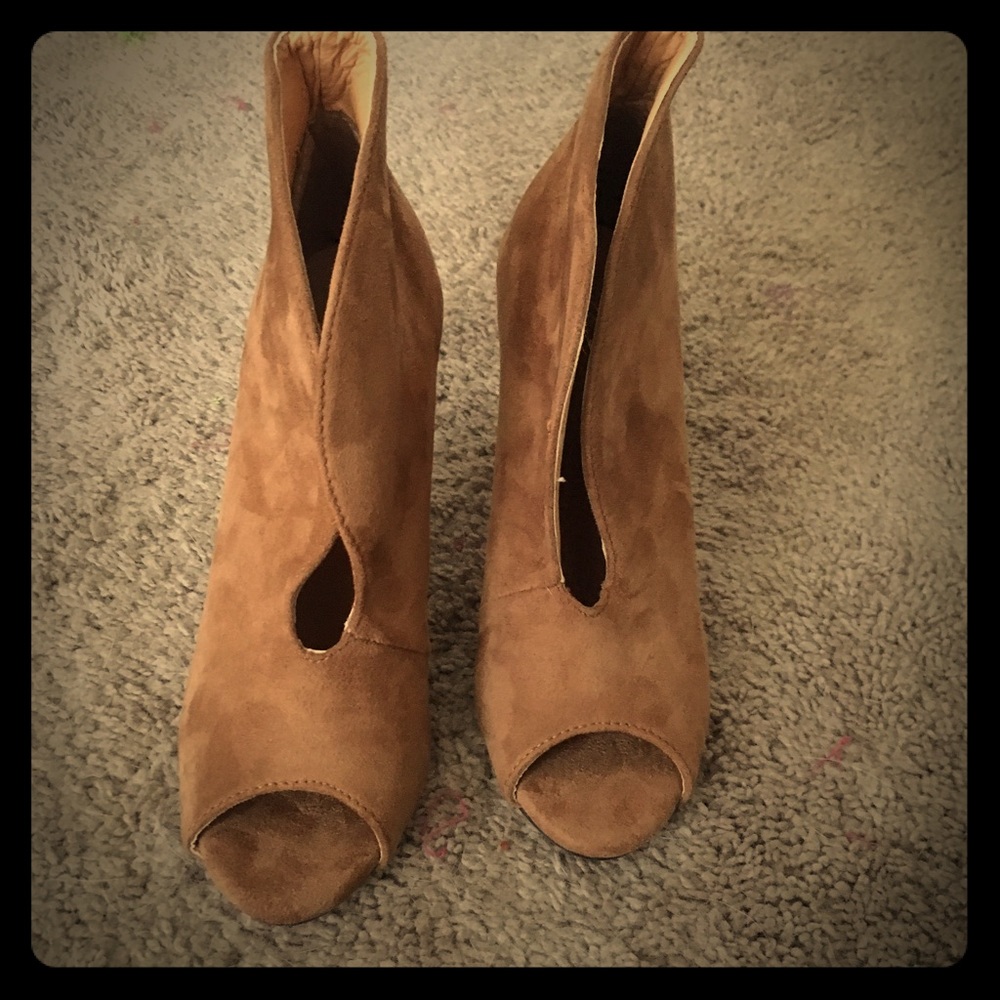 Brown heels Size 7