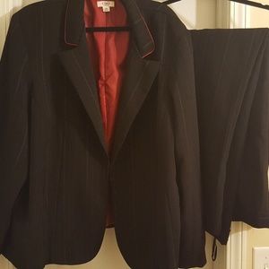 Price Drop!!! Women's Pant Suit