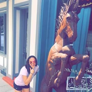 Meet your Posher, Ashley