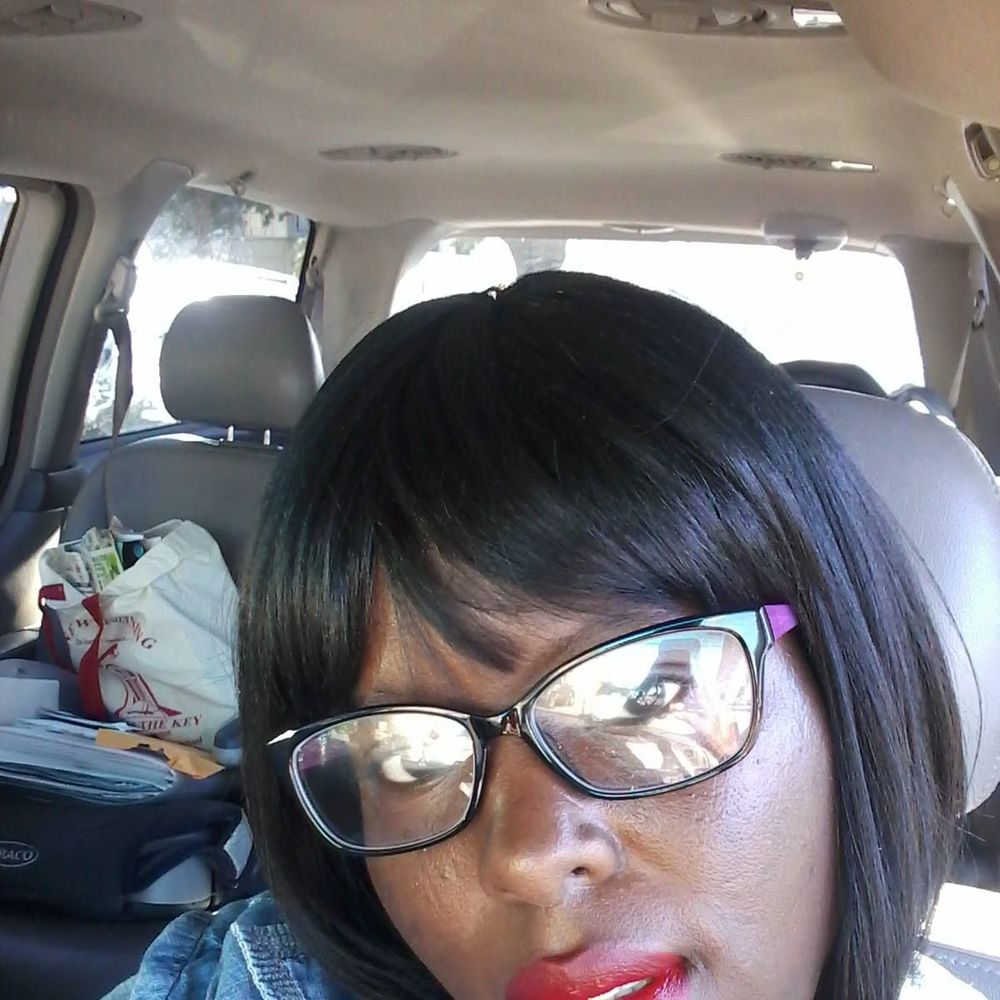 Meet your Posher, Tanika