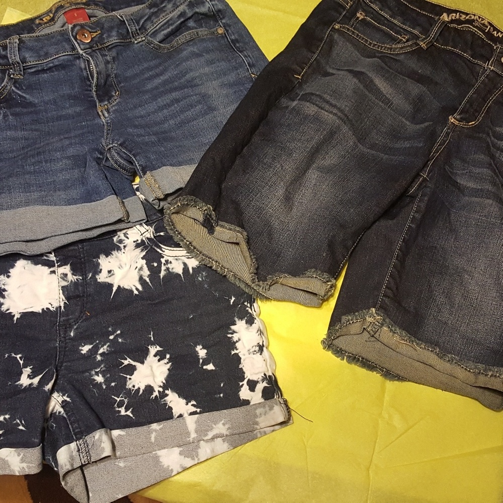 PRICE CUT! Bundle of 3 jean shorts