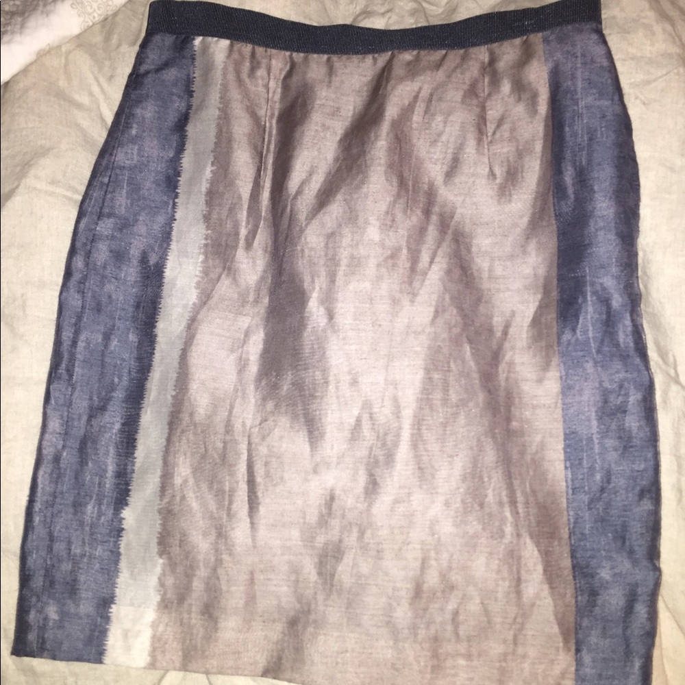 Loft skirt.