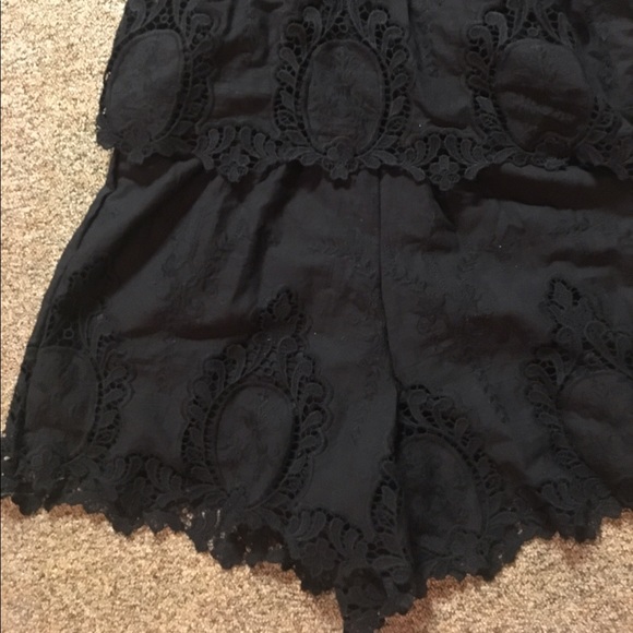 Black lace romper size small - Picture 3 of 5