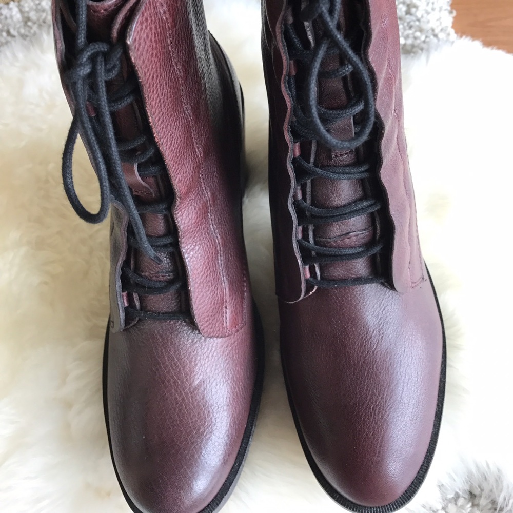H&M - Platform leather boots, Size 39 EUR, 8 US
