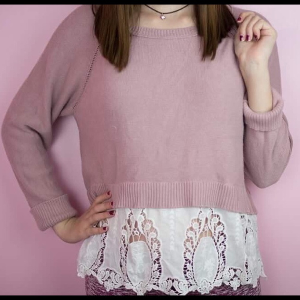 Cream purple cropped sweater w/ lace detailing AEO