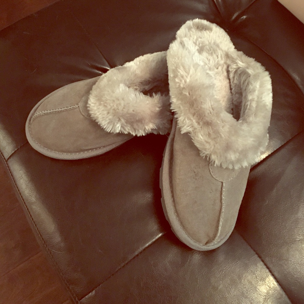 Super comfy slippers!