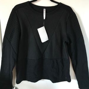 Fabletics Anya Long Sleeve Sweater/Shirt