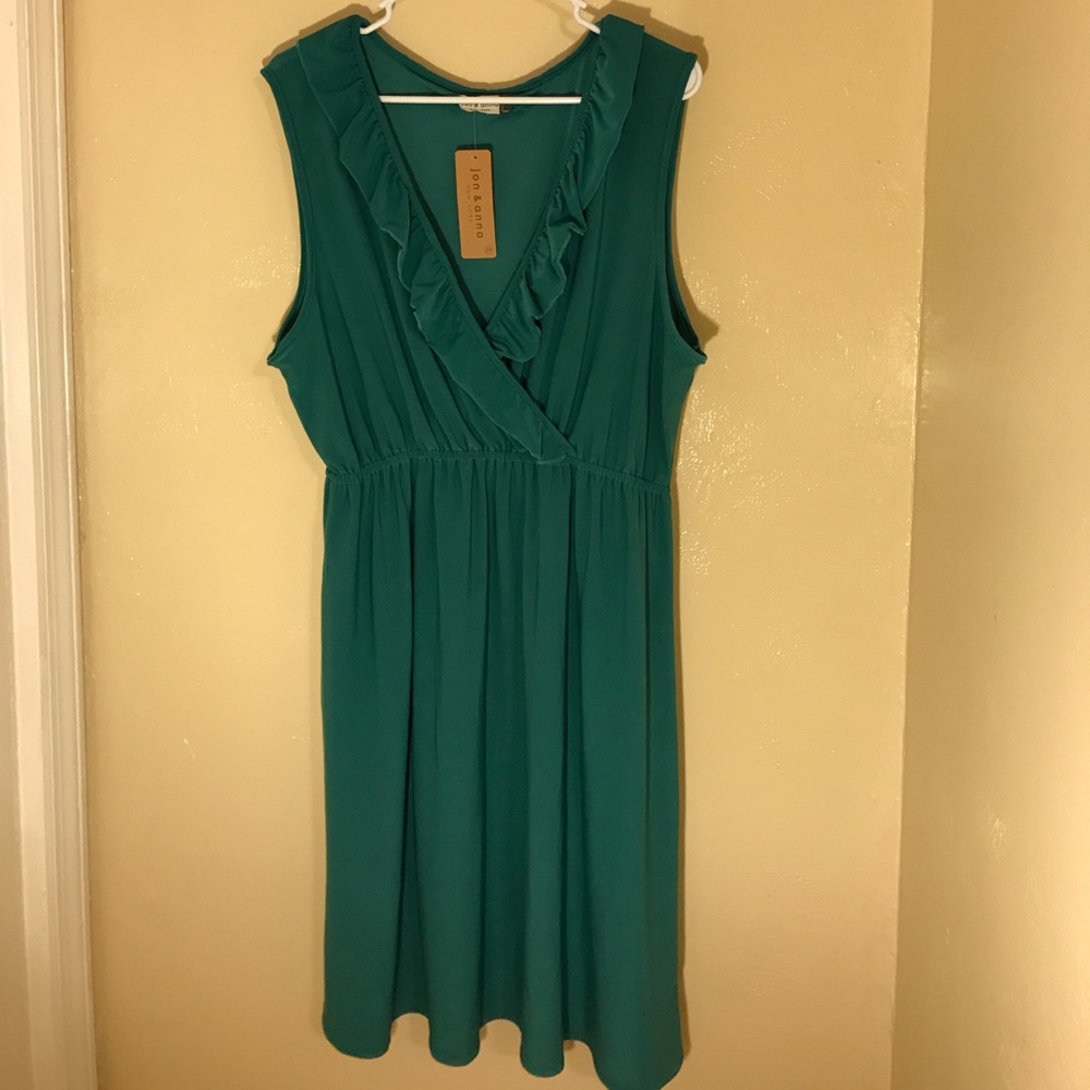 Sleeveless Dress sz. 2X NWT Jon & Anna New York