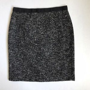 Banana Republic black tweed lined pencil skirt