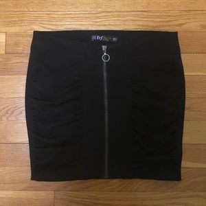 ZARA Zip-Up Pencil Skirt