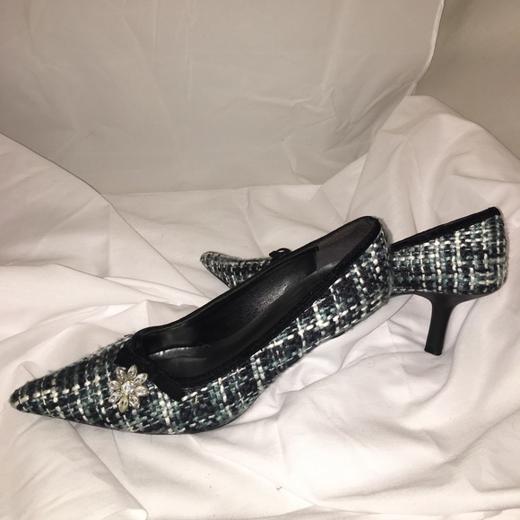 HIGHLIGHT 7.5 " Boucle" material heels. - Picture 2 of 5