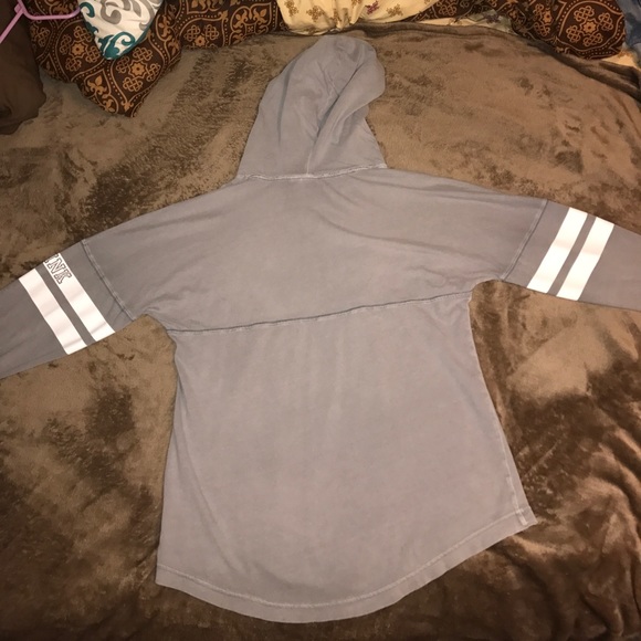 Victoria Secret Jacket Pull over - Picture 3 of 3