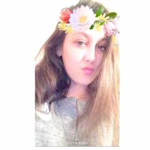 Meet your Posher, Emma claire