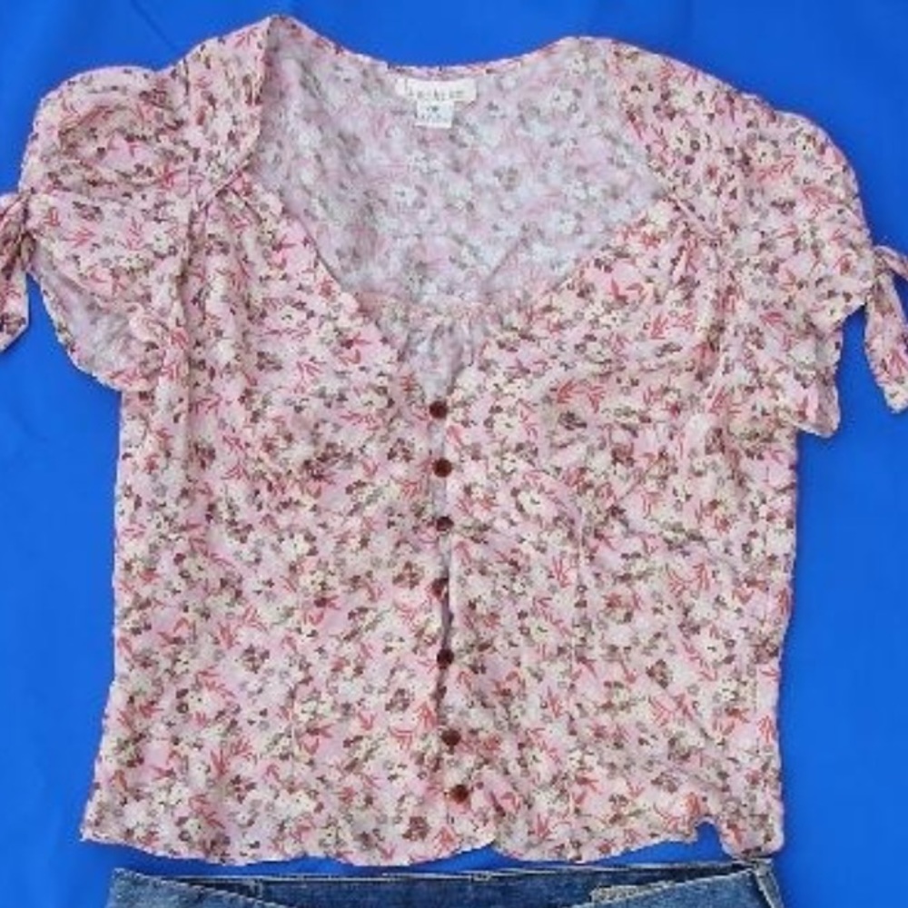 ISO floral top