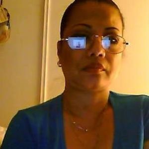 Meet your Posher, Gloria