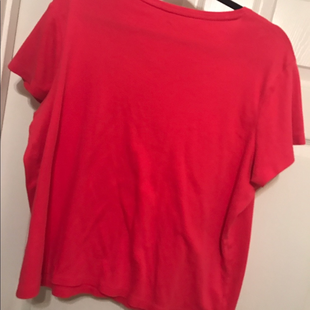 Pink tshirt