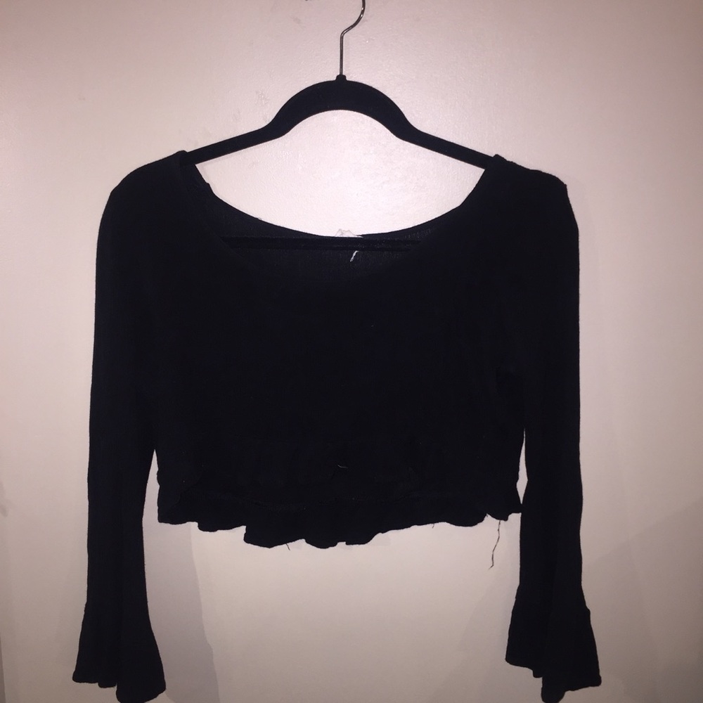 PacSun bell sleeve crop top