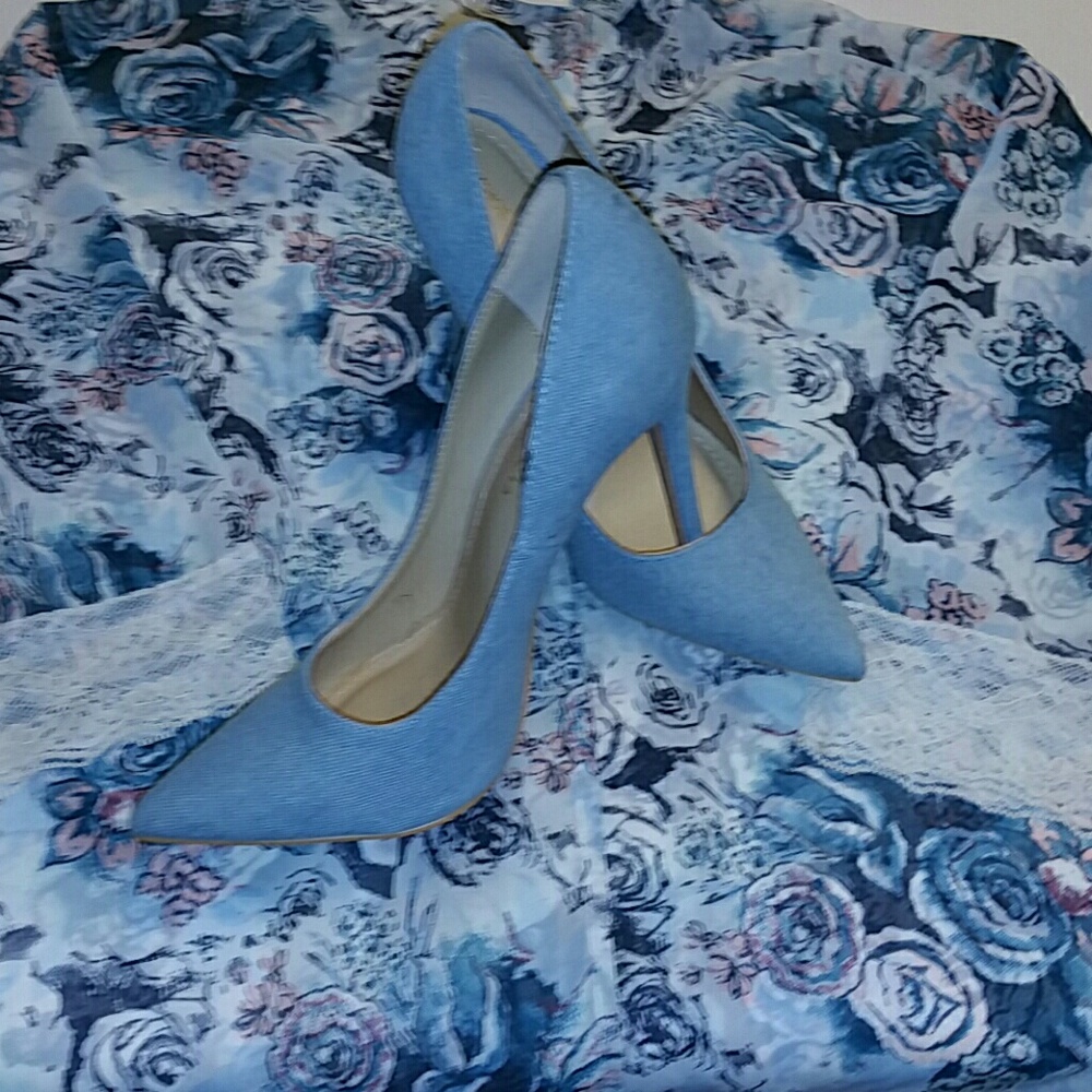 Jean Pumps