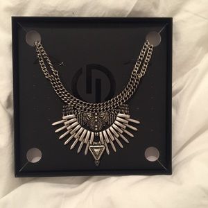 DYLANLEX NECKLACE
