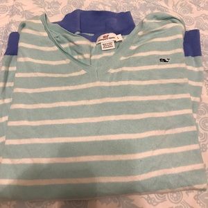 Vineyard vines V-neck sweater