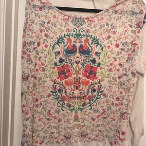 Multicolored skull shirt