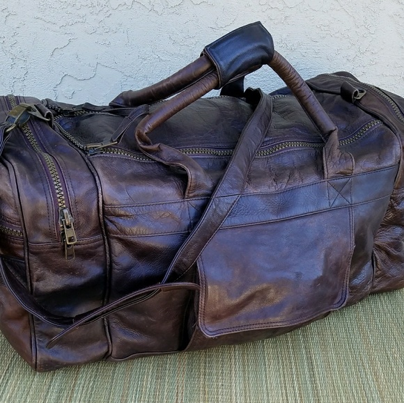 Vintage Other - Vtg Genuine Leather Weekender / Duffle Bag