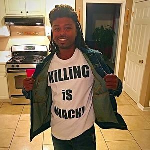 Meet your Posher, Carlos