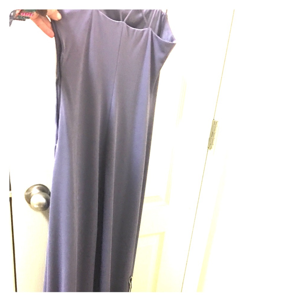 Laundry by Shelli Segal light purple spc. Occation